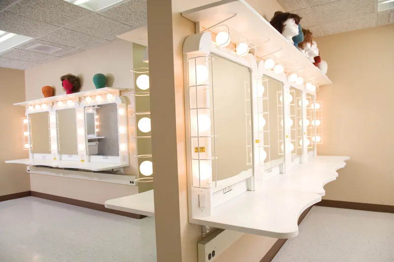 Studio® Makeup Station